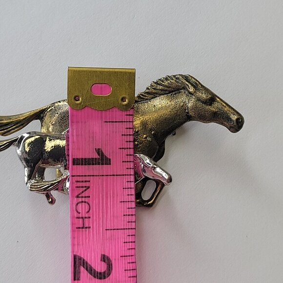 Race Horses Brooch Pin in Silver and Gold Tone - Picture 7 of 9